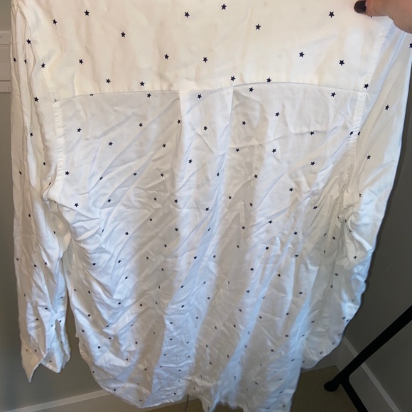 Gap star button up - Picture 2 of 3